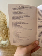 Load image into Gallery viewer, Reference booklet/ First Aid Home prescribing