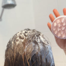 Load image into Gallery viewer, Scalp Cleansing Comb